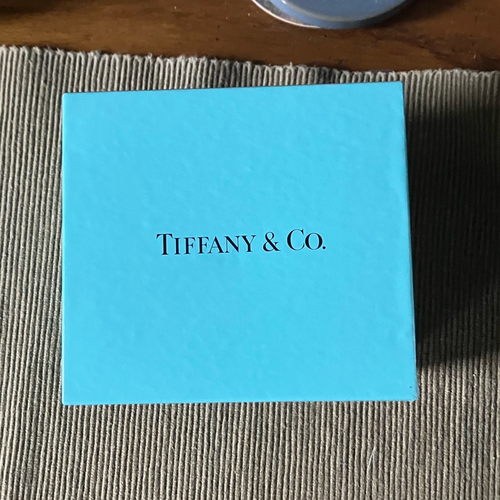 🌺Authentic Tiffany & Co. Diamond Watch - Picture 8 of 12